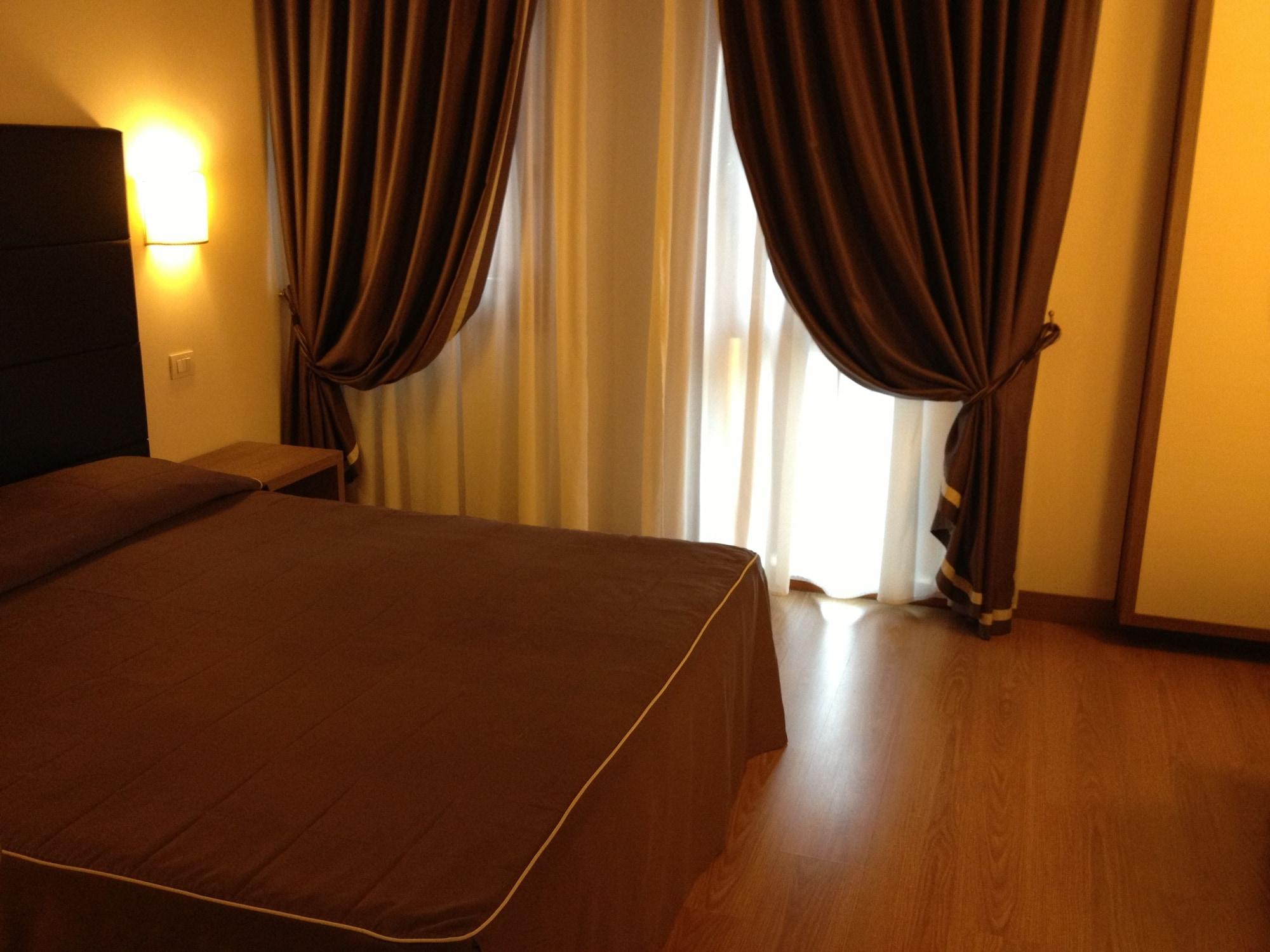 Unahotels Eco Hotel Villa Costanza Venezia Mestre Exteriör bild