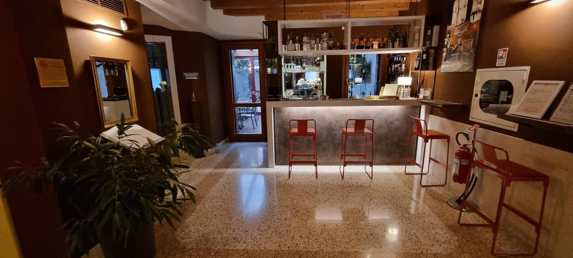 Unahotels Eco Hotel Villa Costanza Venezia Mestre Exteriör bild