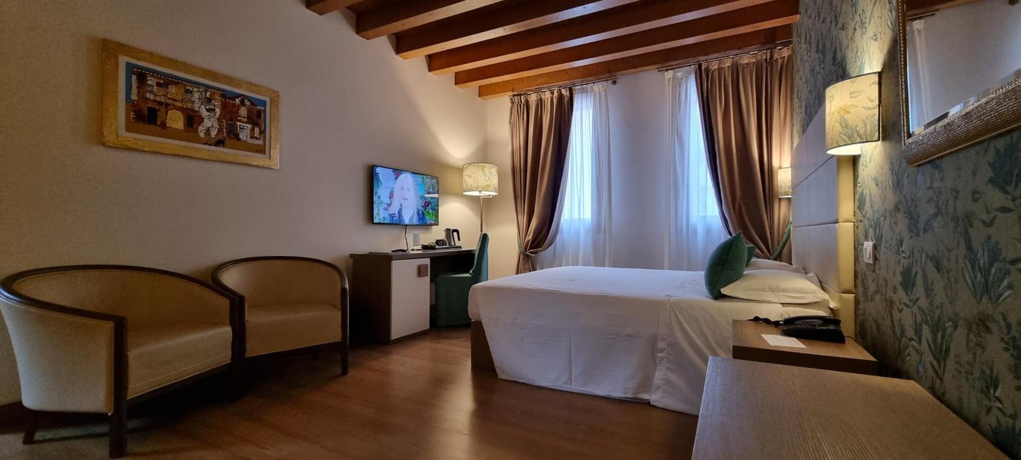 Unahotels Eco Hotel Villa Costanza Venezia Mestre Exteriör bild